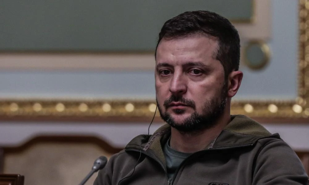 Ζελένσκι: Θεωρεί αδιανόητο ότι ο Τραμπ είναι «με το μέρος του Πούτιν»